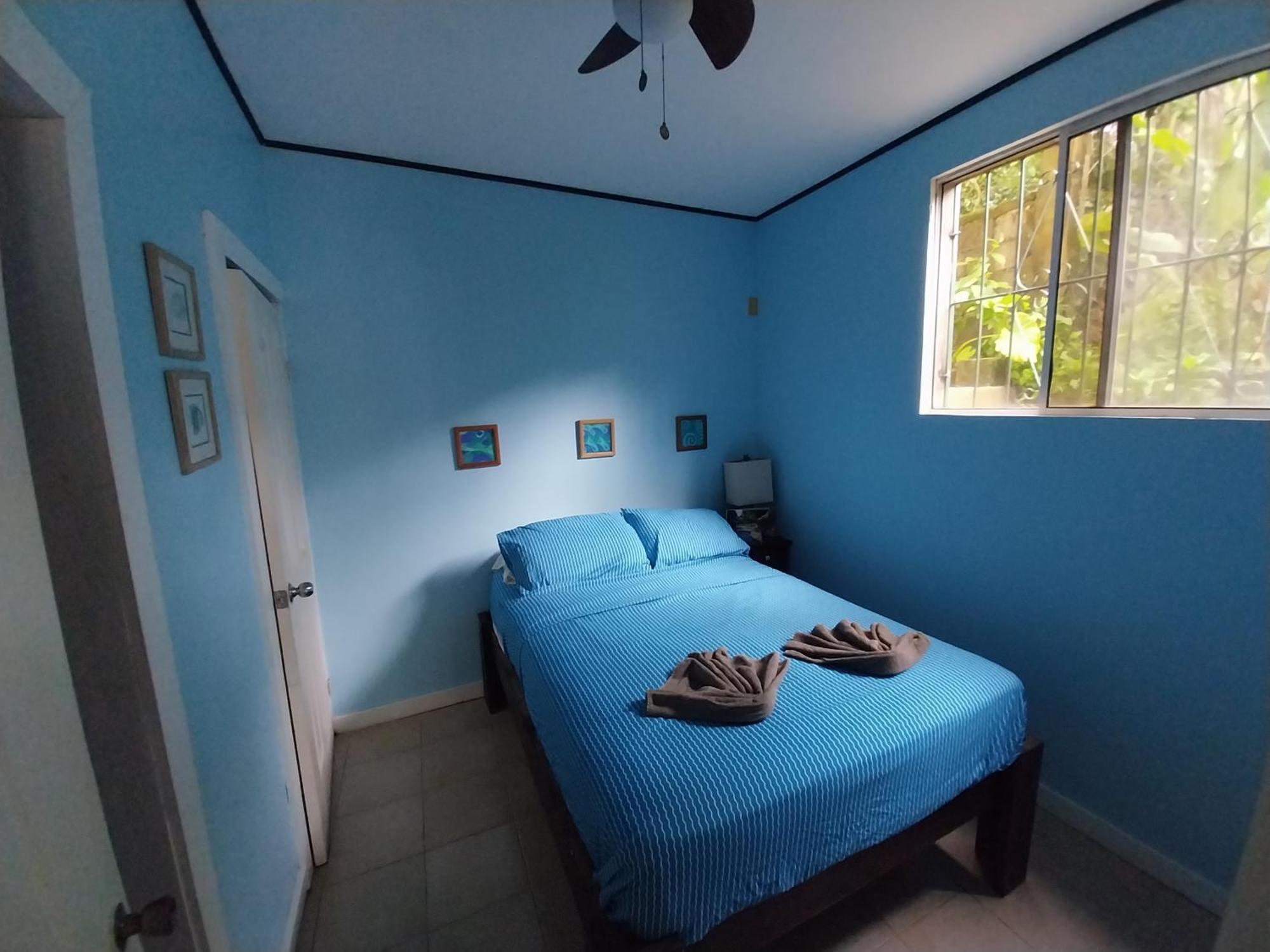 Roatan Backpackers' Hostel Sandy Bay 외부 사진